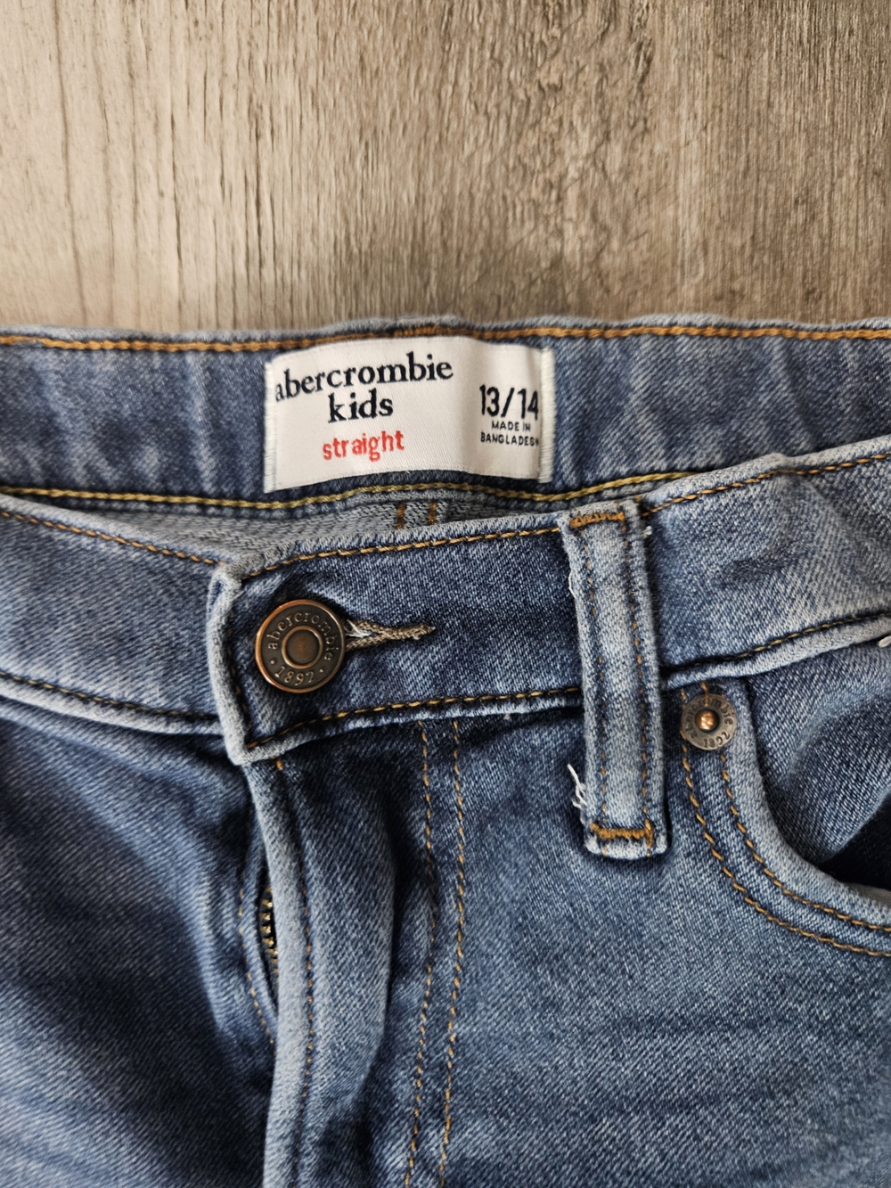 Abercrombie Kids Straight Light Blue Denim Jeans - Size 13/14